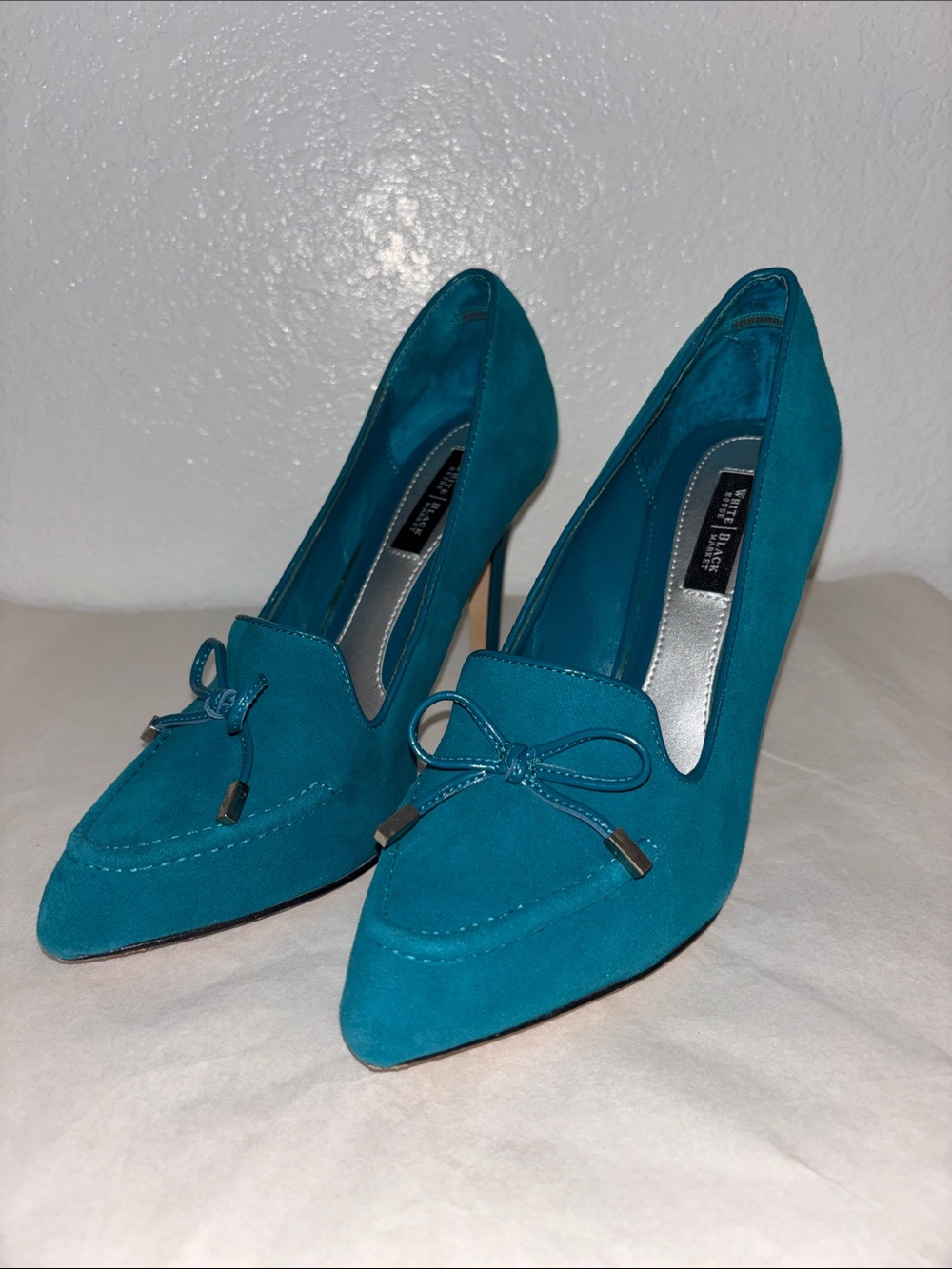 White House | Black Market Blue Teal Suede Pointed-Toe Bow Stiletto Pumps 7.5